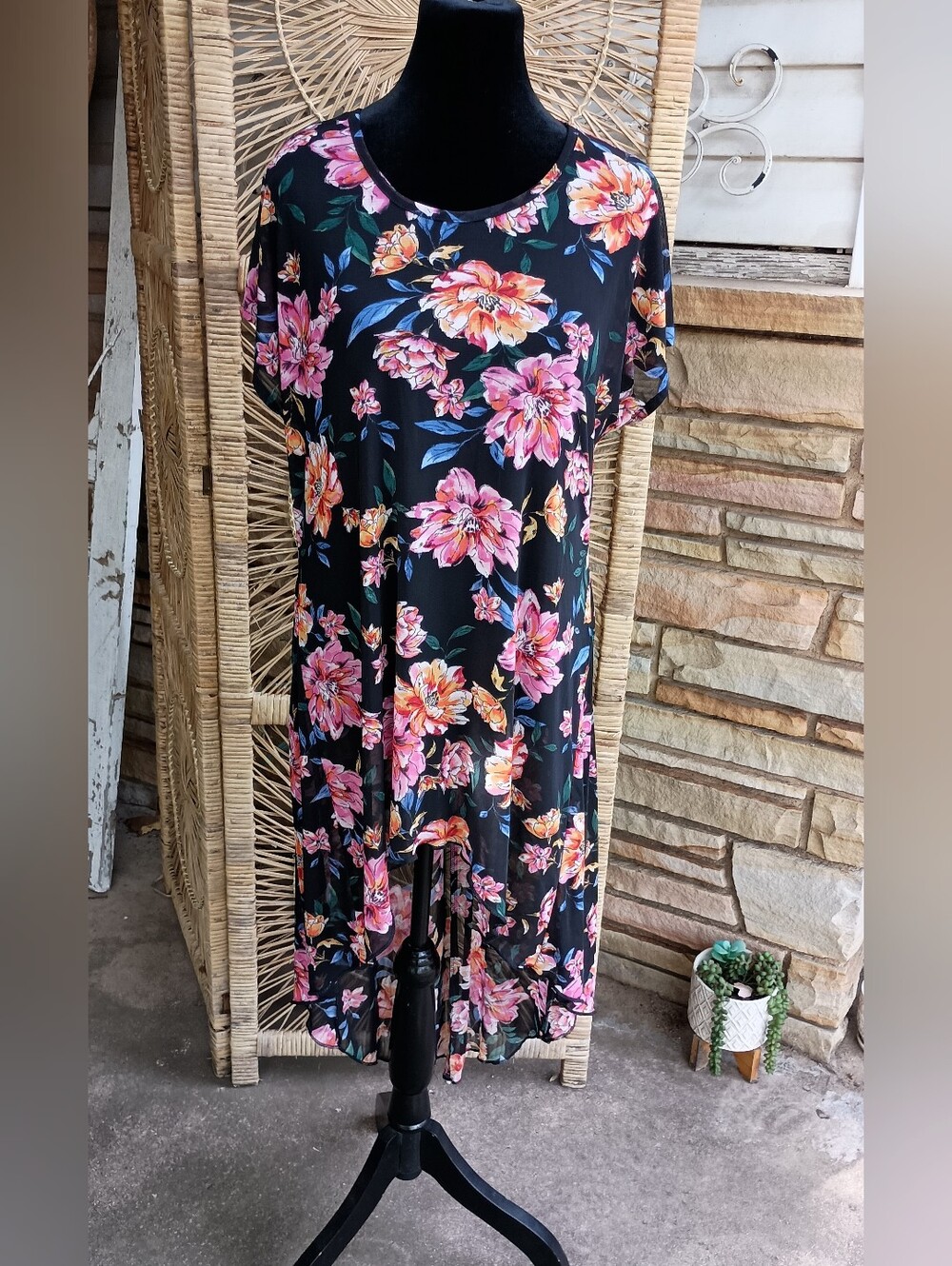 Cha Cha Vente Floral See Through Dress Cover Up